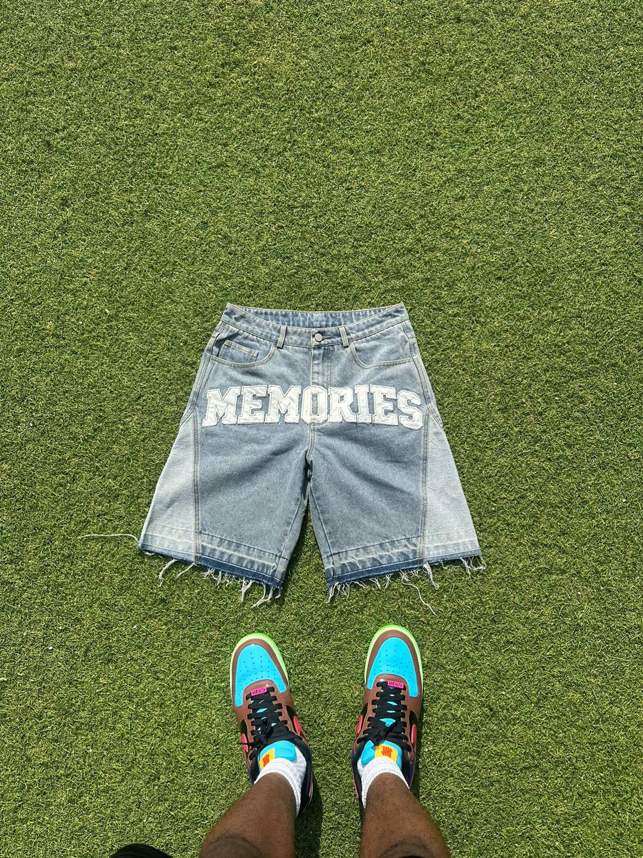 DENIM SHORTS (LIGHT BLUE WASH)